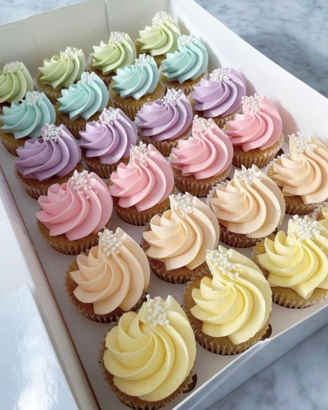 pastel cupcakes