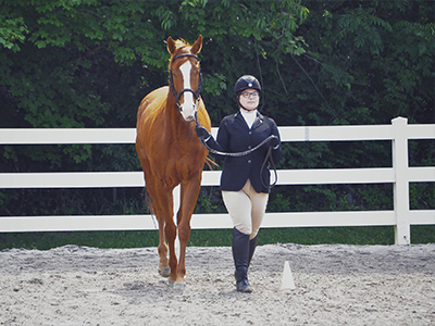 Sid in a showmanship class