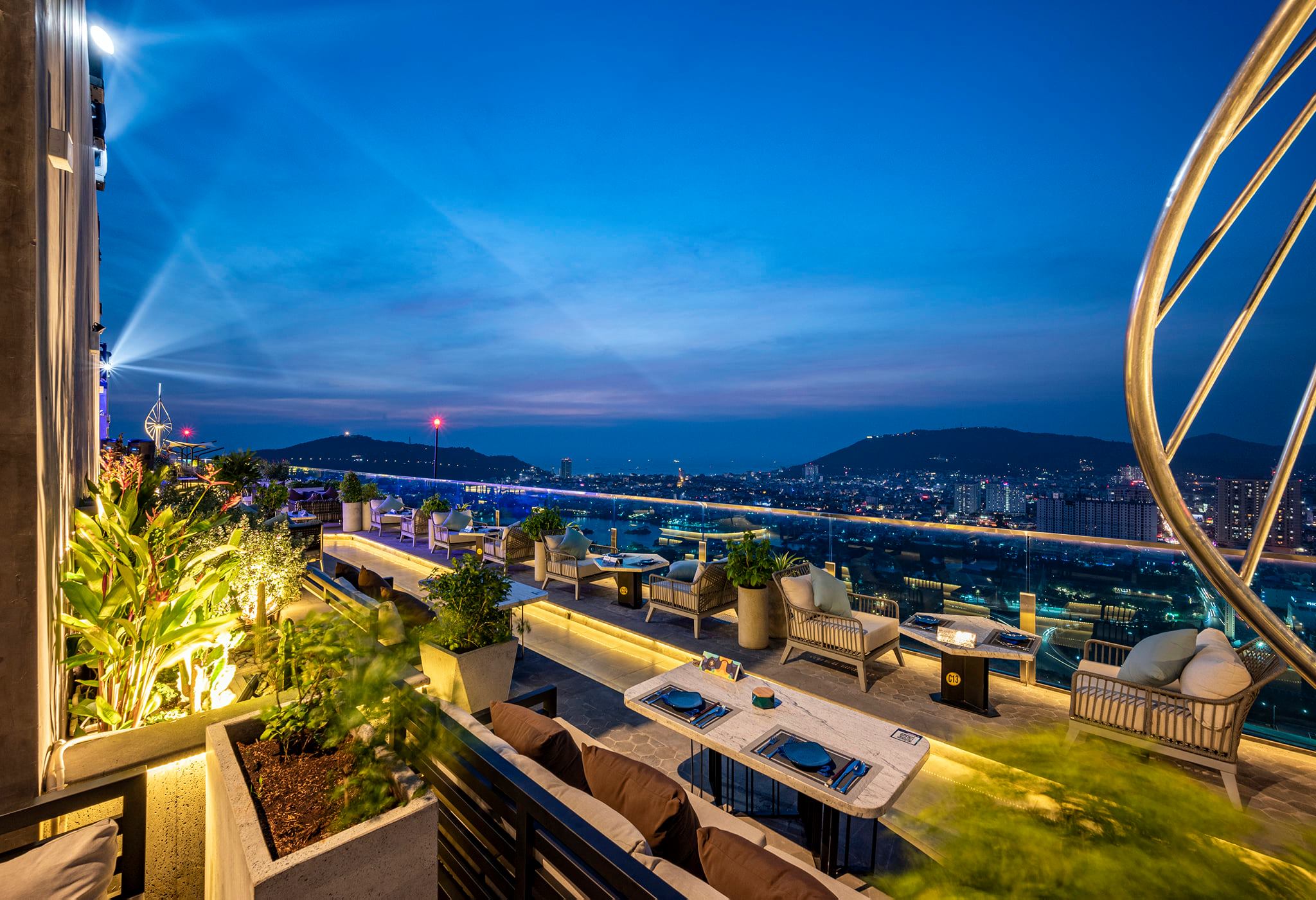 Vung tau's sunset attraction