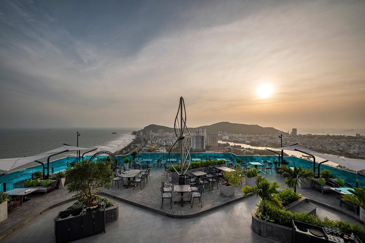 penthouse bar