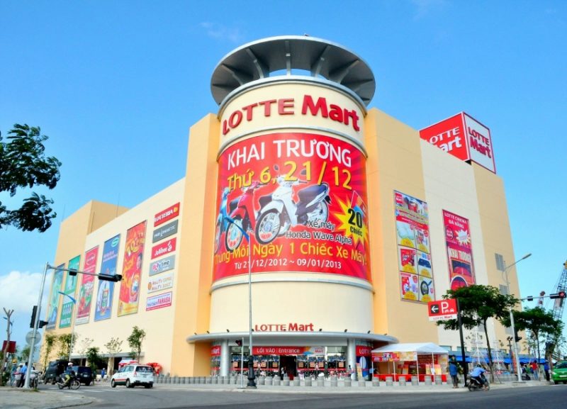 nearest mall