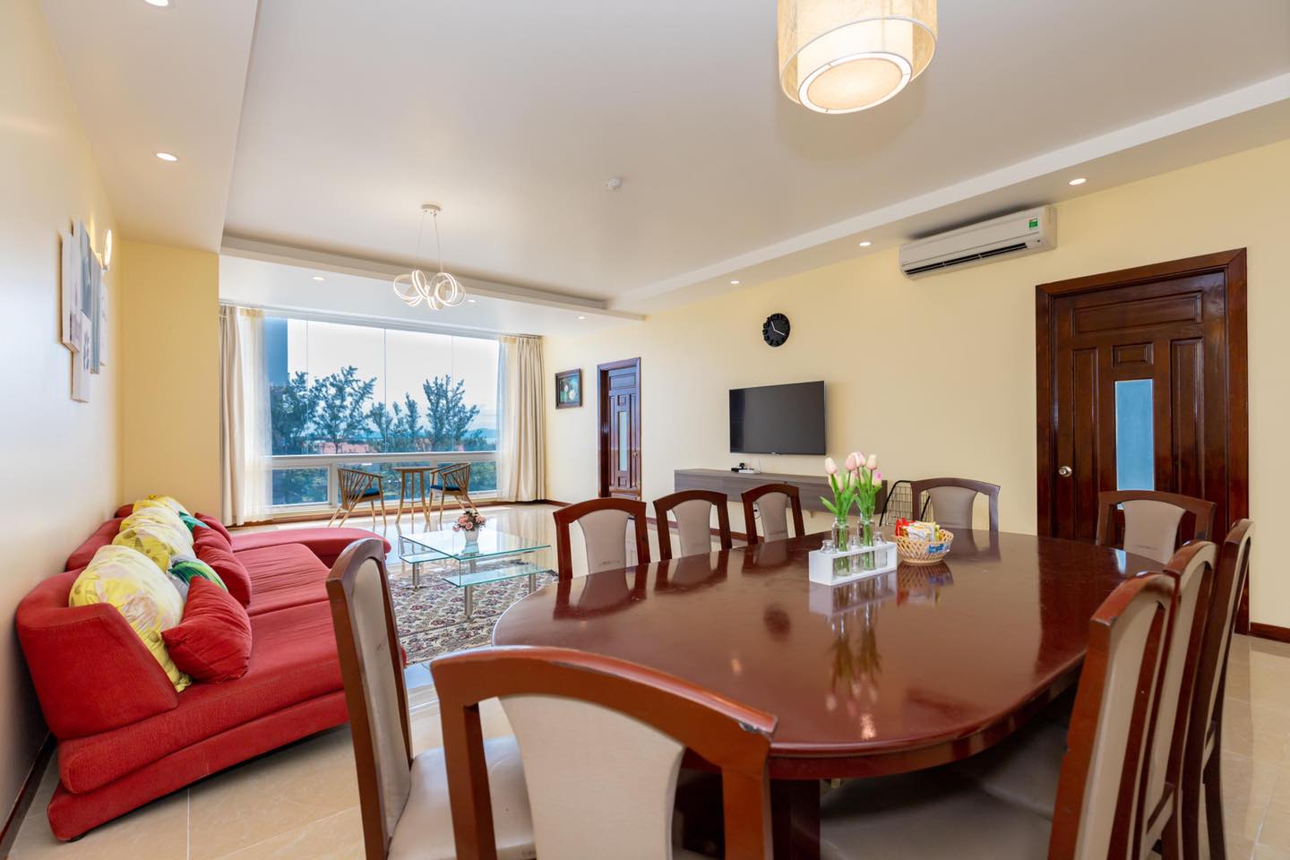 second livingroom
